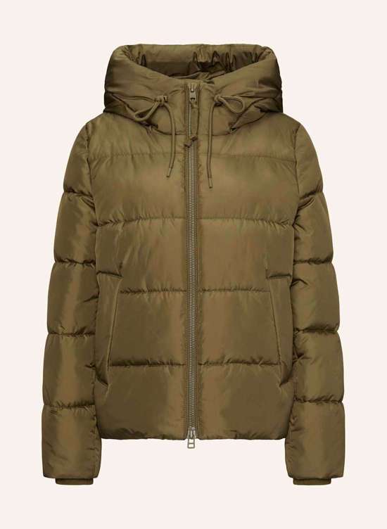 темно-коричневый