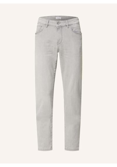 6100 light grey