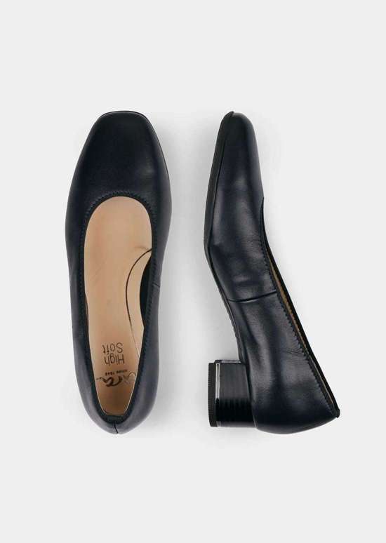 темно-синий