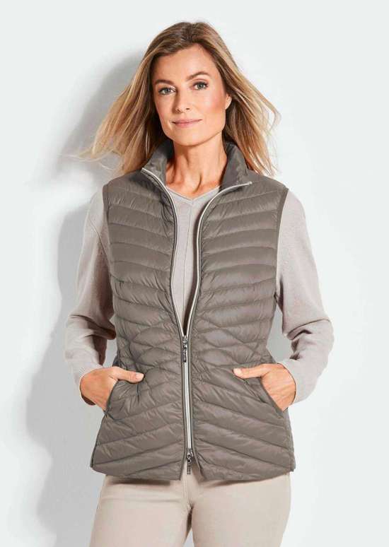 темно-серый