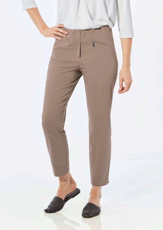 темно-серый