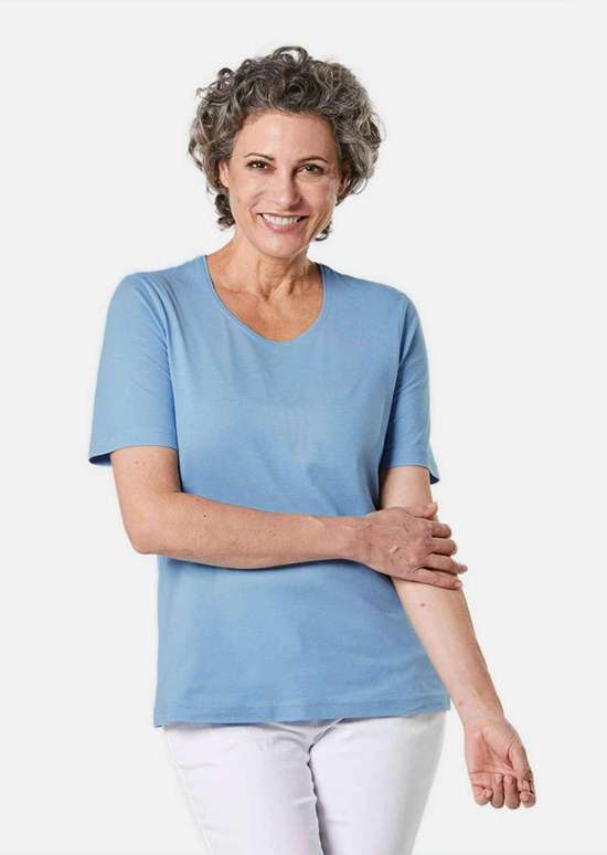 светло-синий