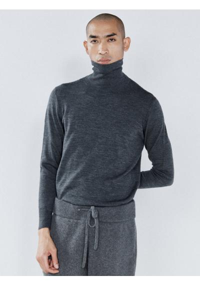 Приталенный свитер с высоким воротником из шерсти мериноса