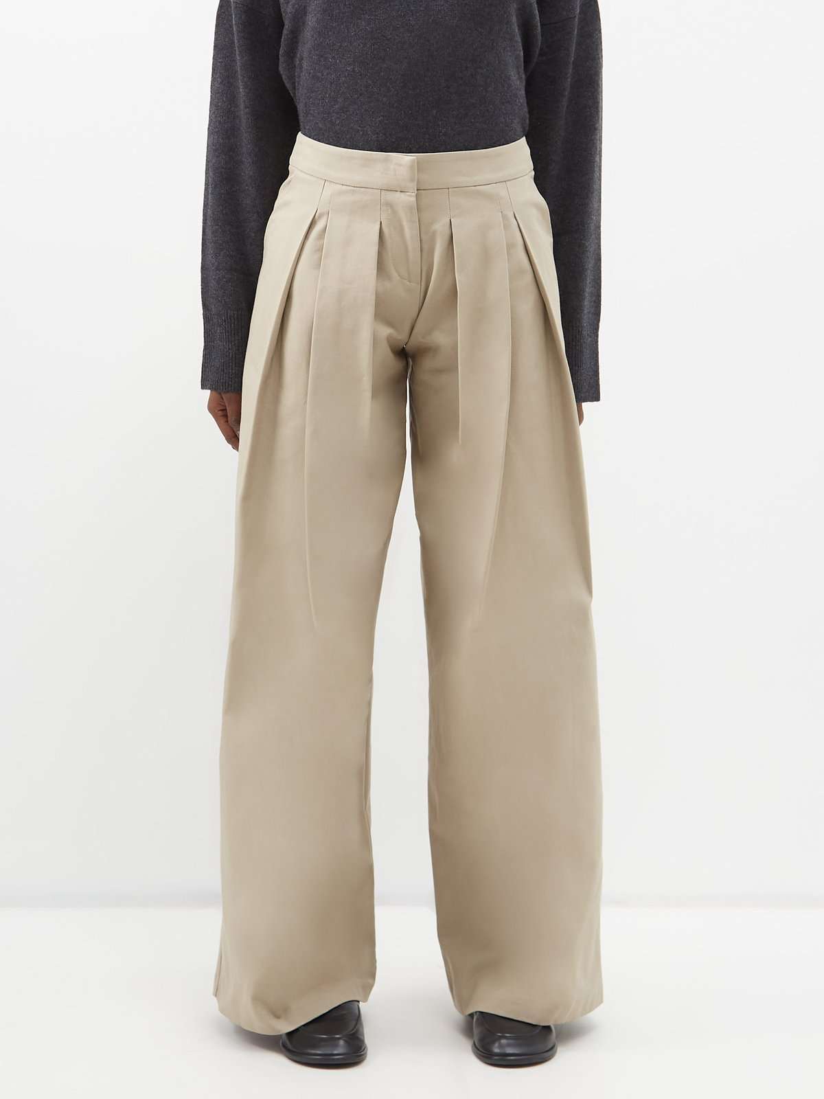 Широкие брюки из хлопкового твила с ромовыми складками
