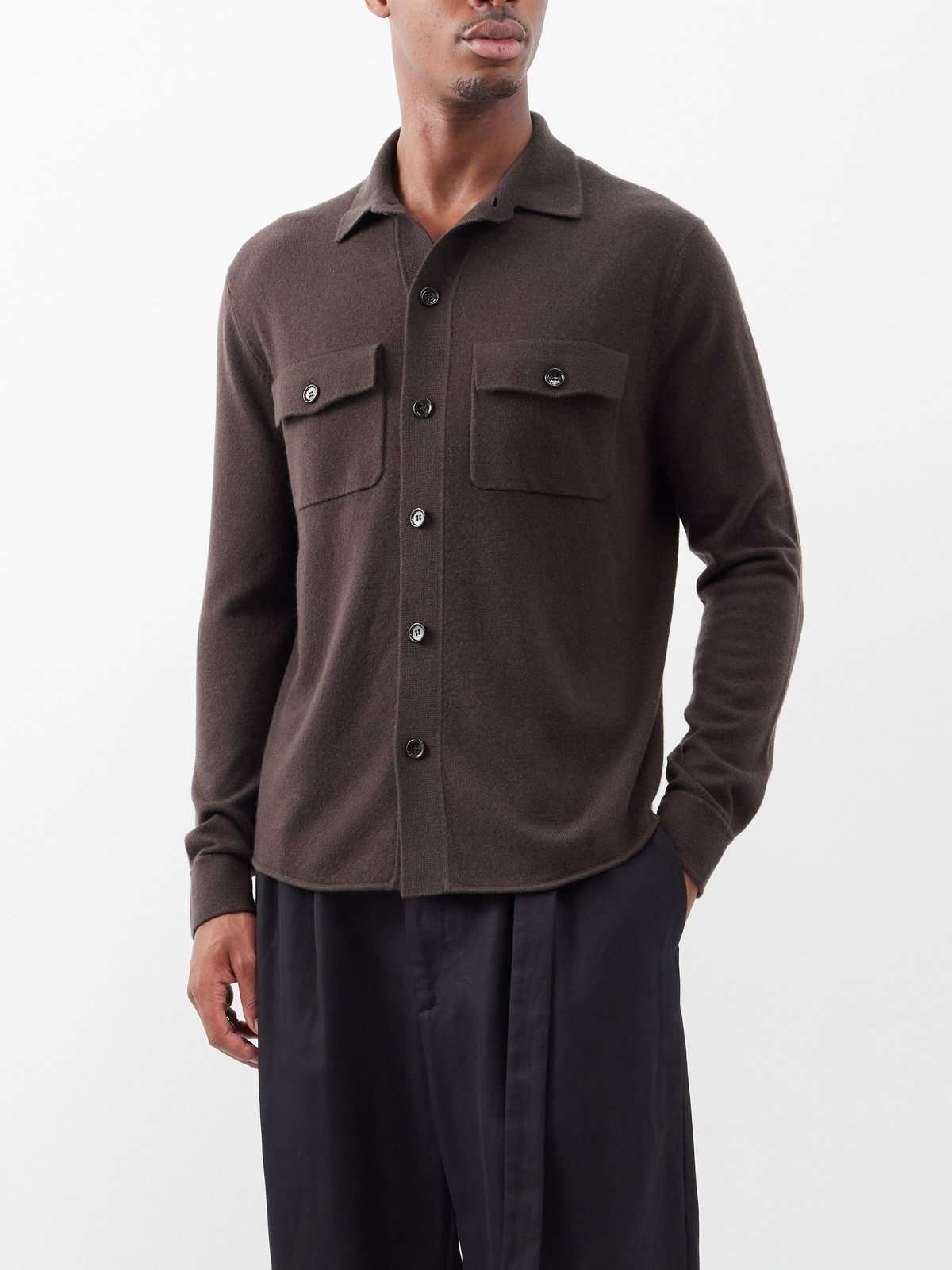 Рубашка из смесовой шерсти с карманами и клапанами