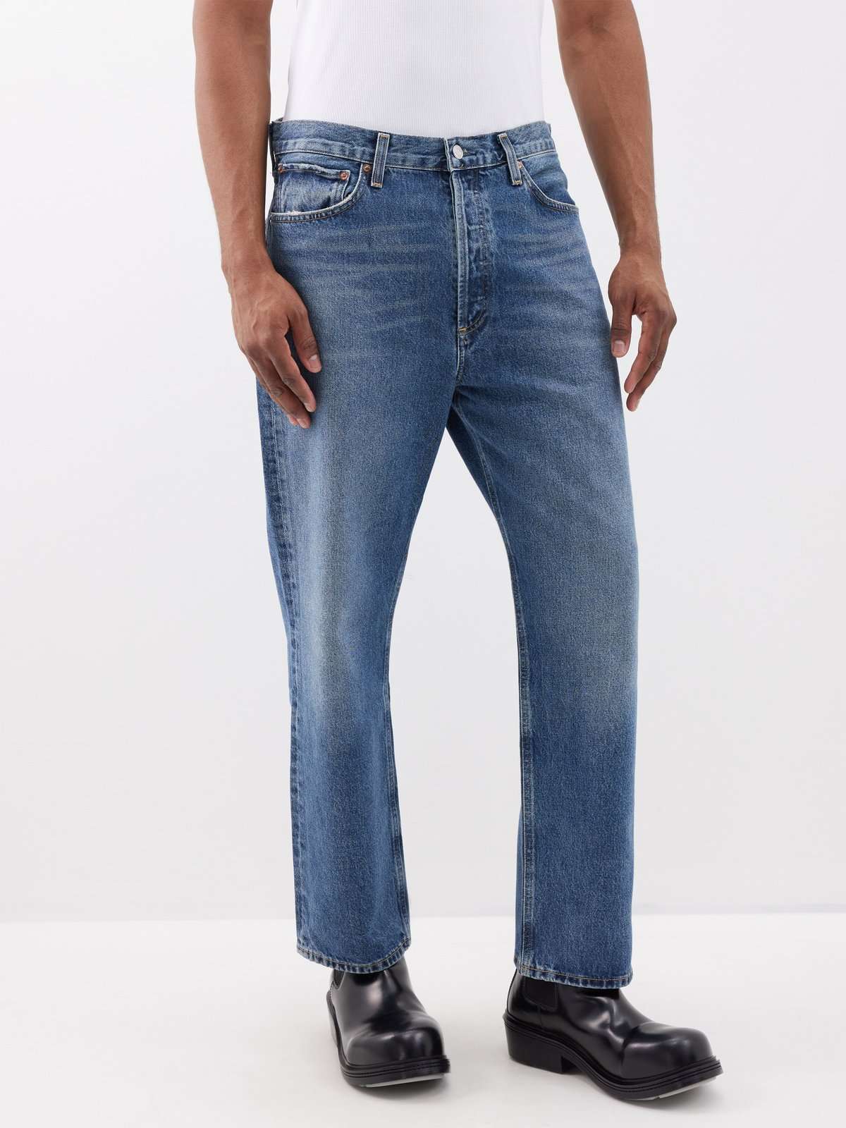 джинсы прямого кроя в стиле 90-х
