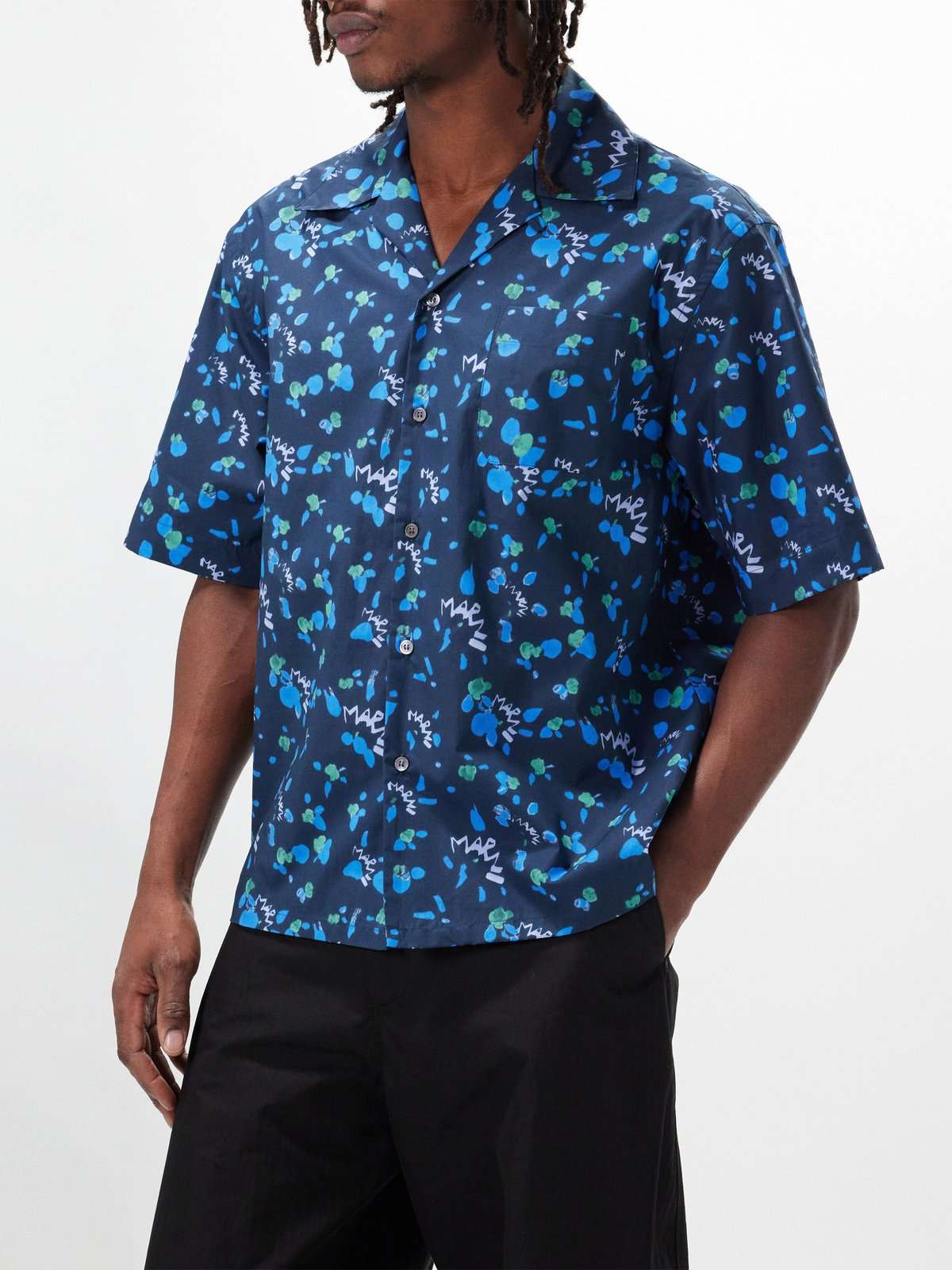 рубашка с короткими рукавами и графическим принтом в кубинском воротнике