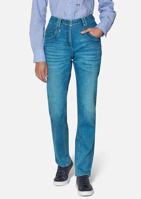 Классические джинсы с пятью карманами, которые можно свернуть.