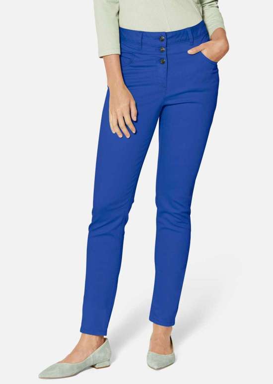 сапфирово-синий