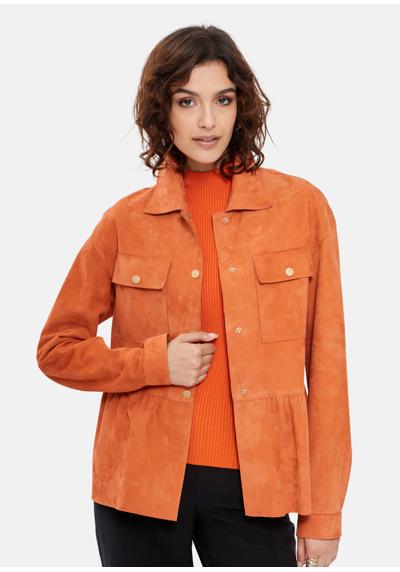 Замшевая кожаная куртка рубашечного типа с карманами