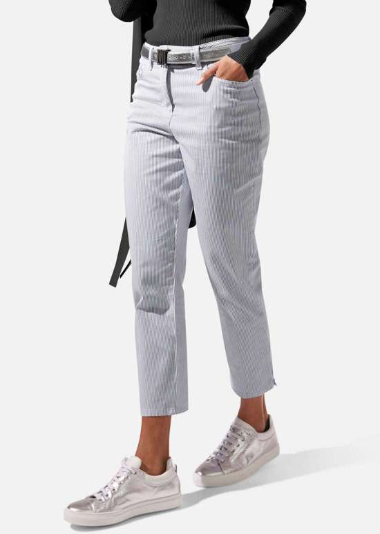 белый / черный