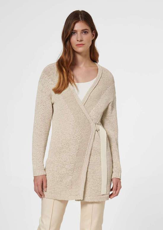 Кардиган из ленточной пряжи.