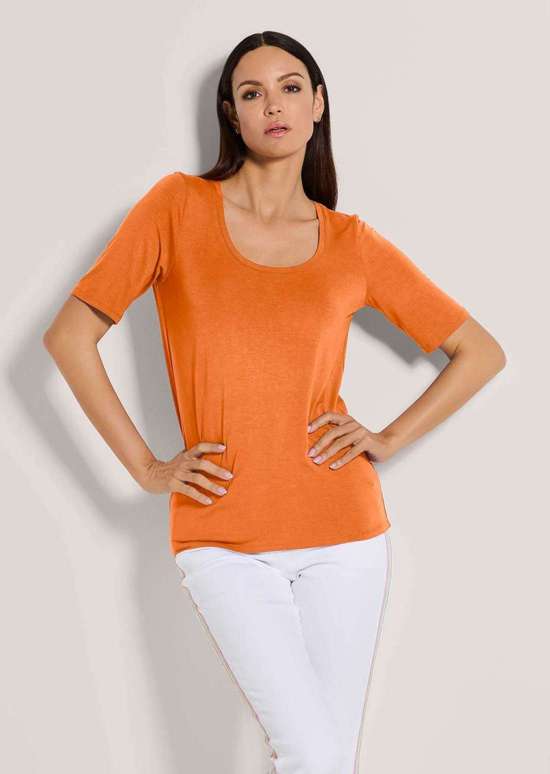 пастельно-оранжевый