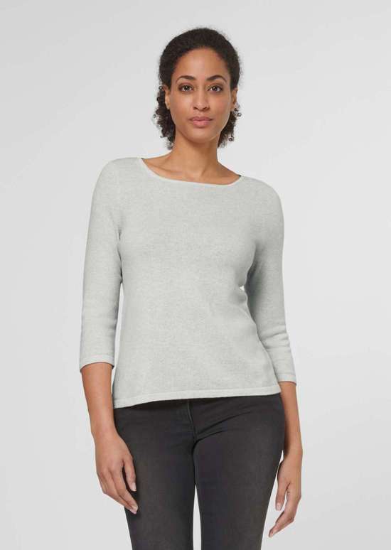 пудрово-розовый