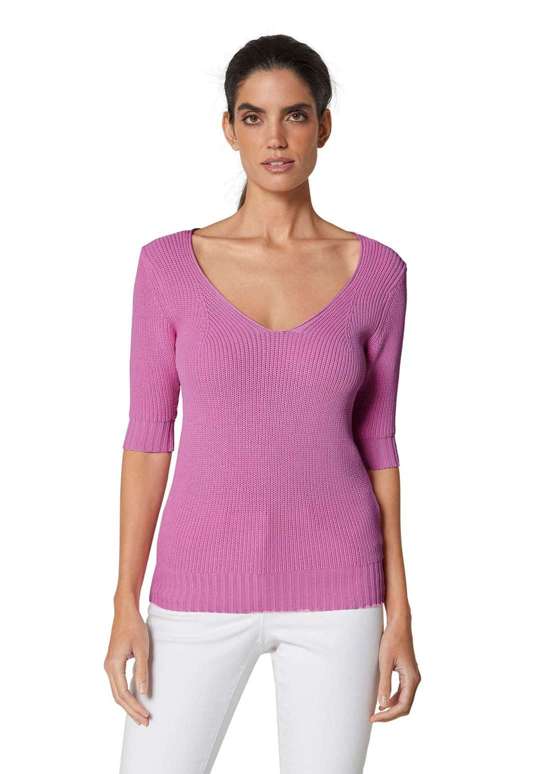 Вязаный свитер с короткими рукавами