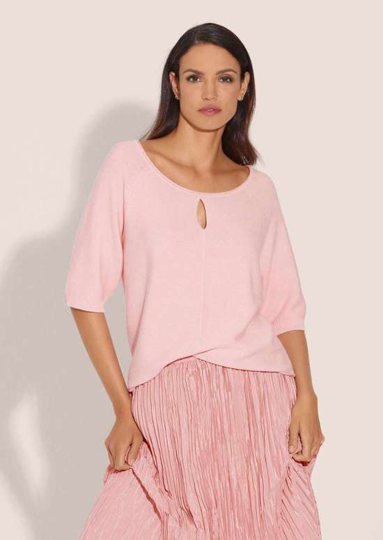 пудрово-розовый