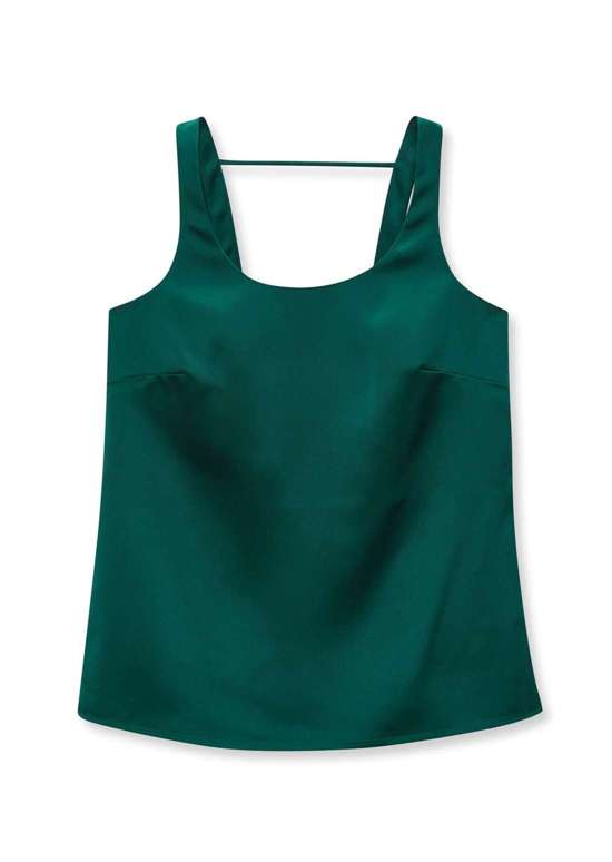 Топ из тонкого блестящего атласа.