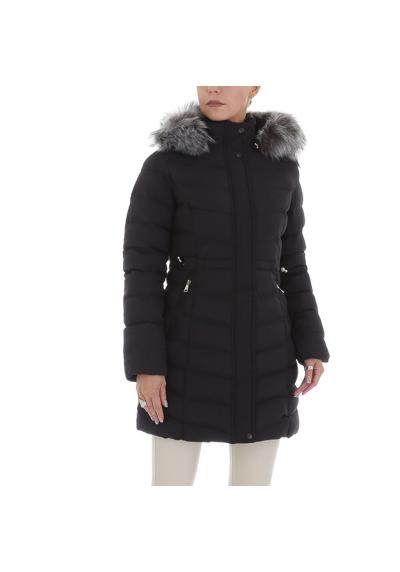 Зимнее женское пальто для досуга с капюшоном (съемным) на подкладке черного цвета