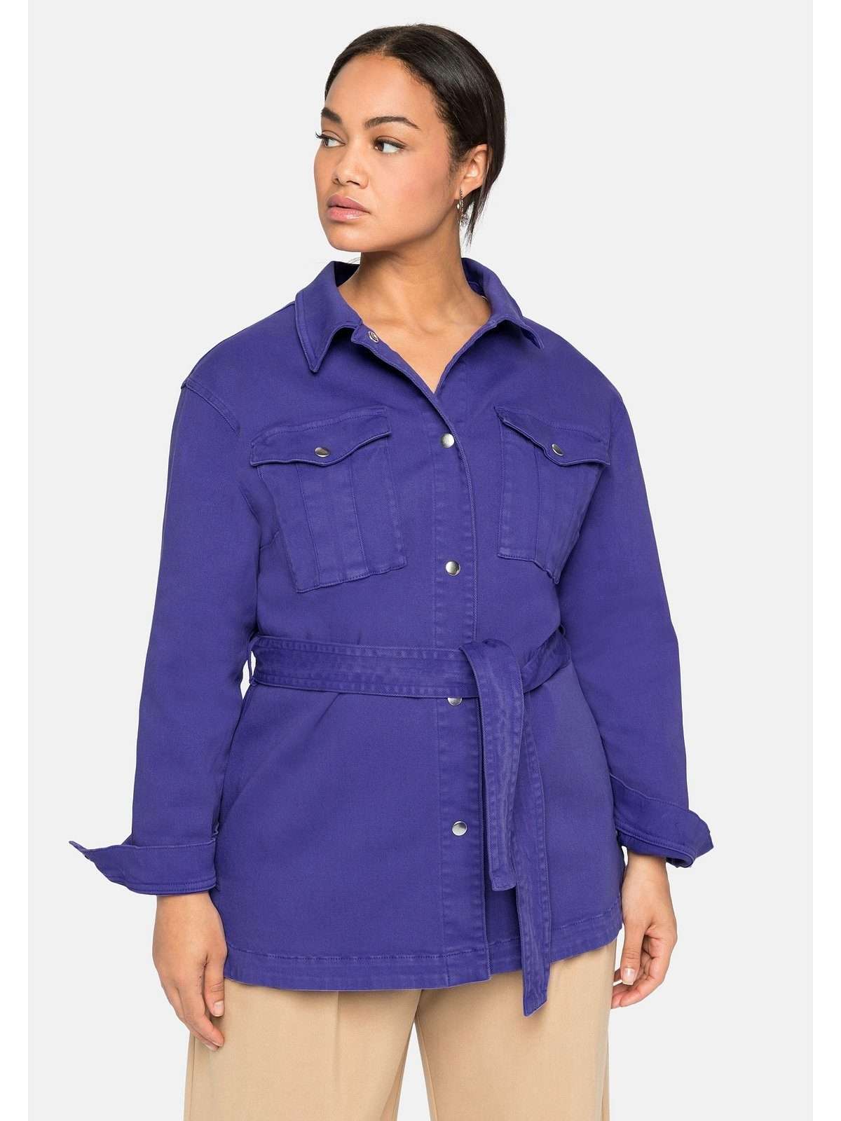 Джинсовая куртка большого размера в стиле рубашки