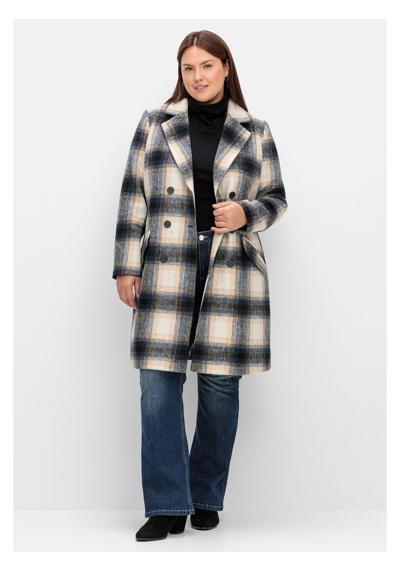 Короткое пальто больших размеров с содержанием шерсти.