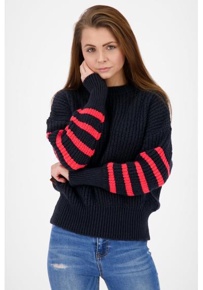 Свитер с круглым вырезом DarjaAK Z Вязаный женский свитер с круглым вырезом