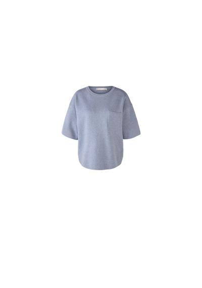 Длинный свитер светло-голубого цвета (1 шт.)