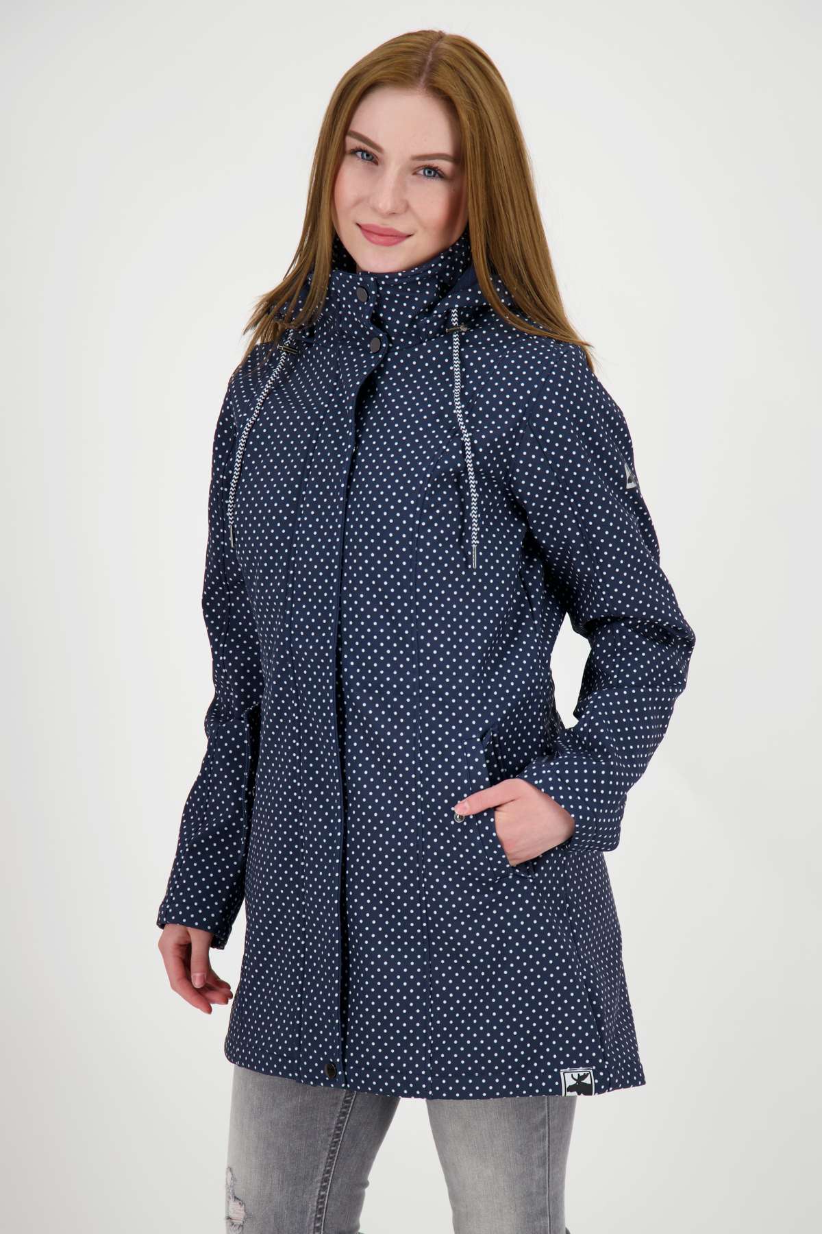 Пальто из софтшелла TWIN PEAK DOTS WOMEN также доступно в больших размерах.