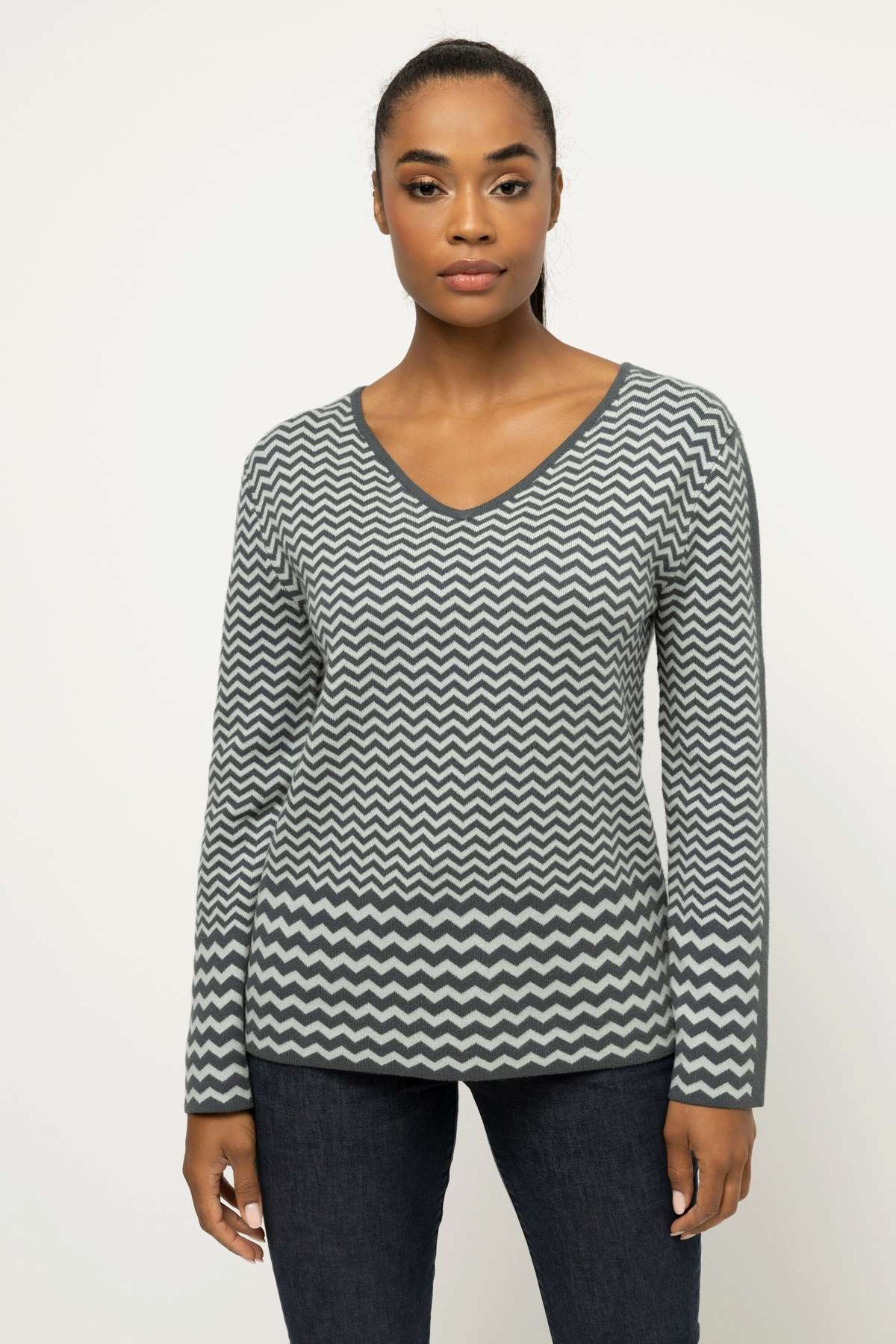 Пуловер с круглым вырезом тонкой вязки, V-образный вырез, длинные рукава