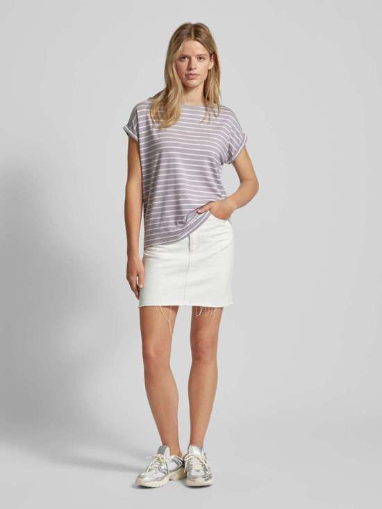 светло-серый