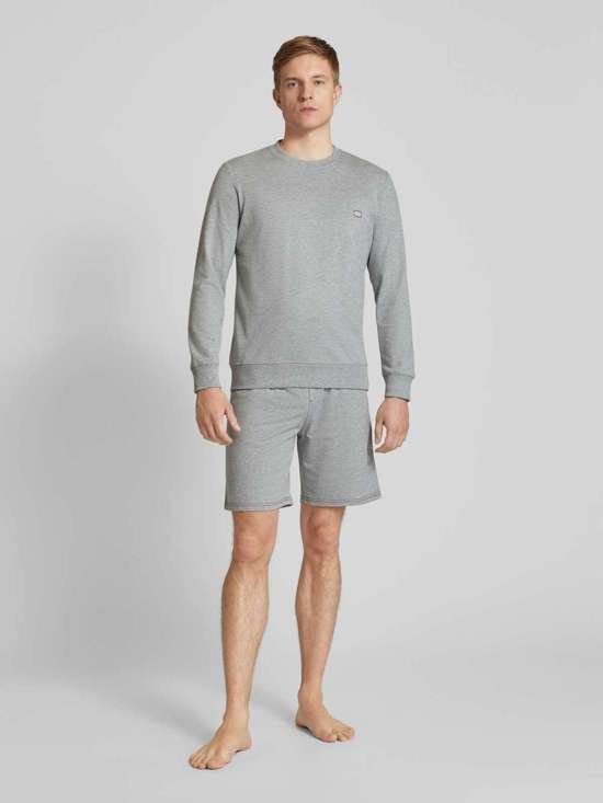 серый меланжевый