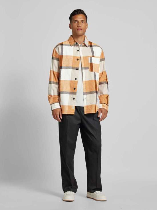 терракотовый