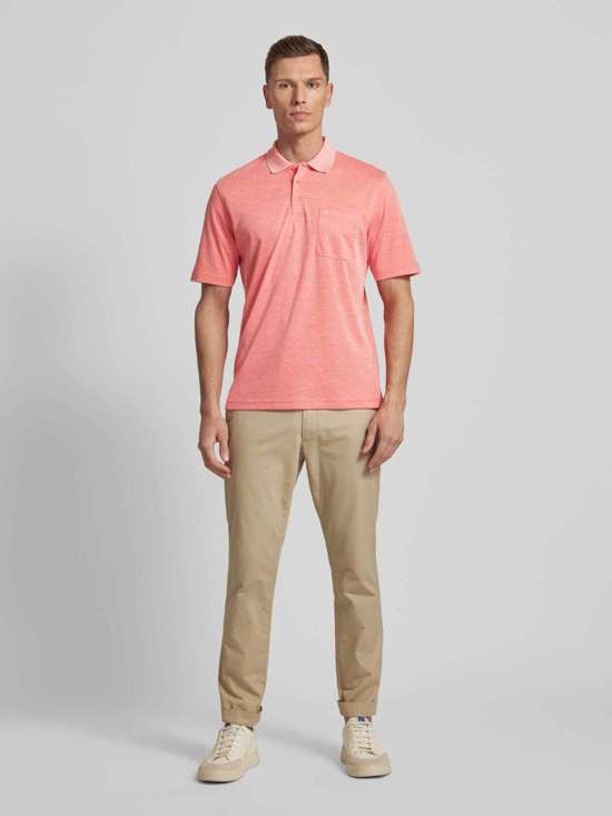 светло-красный