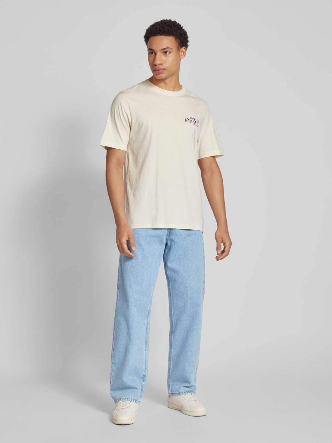 Джинсы свободного кроя однотонного дизайна EDDIE