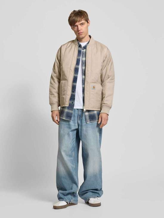 светло-серый