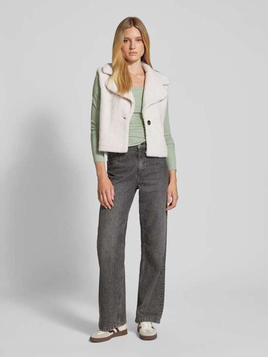 светло-зеленый