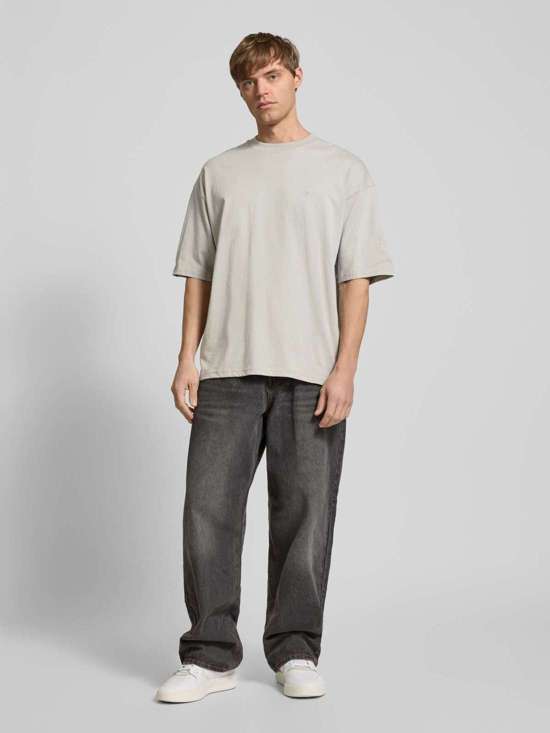 средне-серый