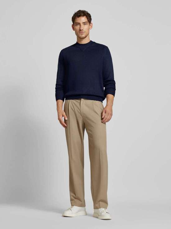 темно-синий