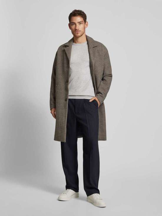 светло-серый