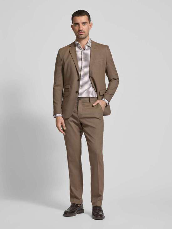 каштановый