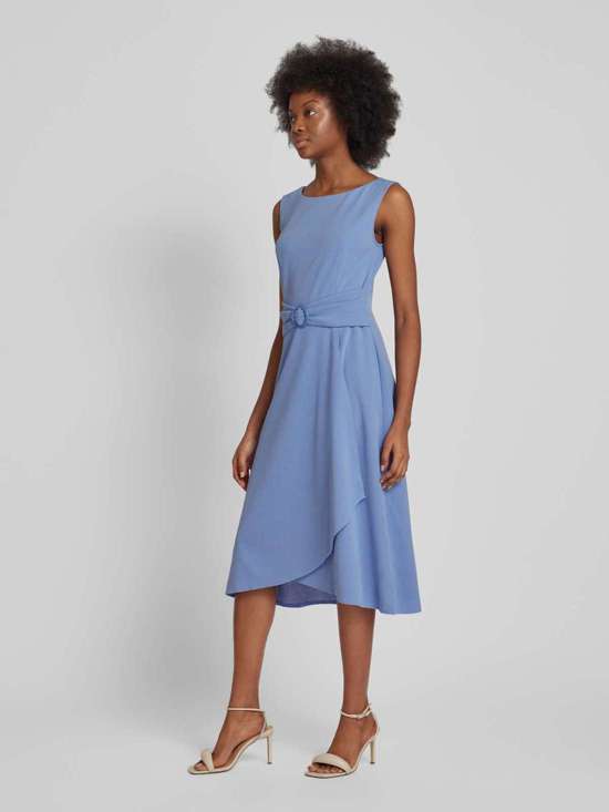 светло-синий