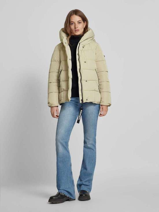 светло-зеленый