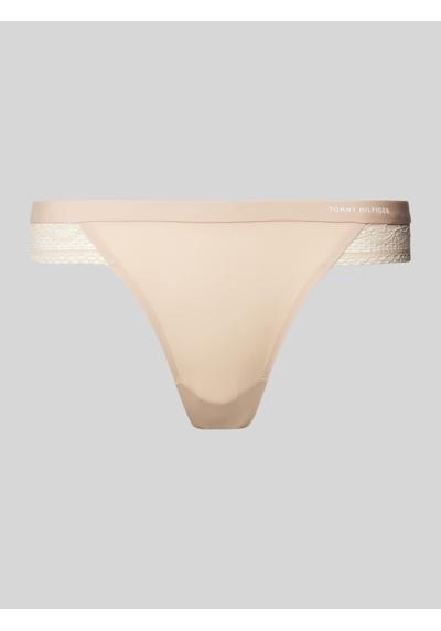 Стринги с кружевной отделкой TAILORED COMFORT THONG