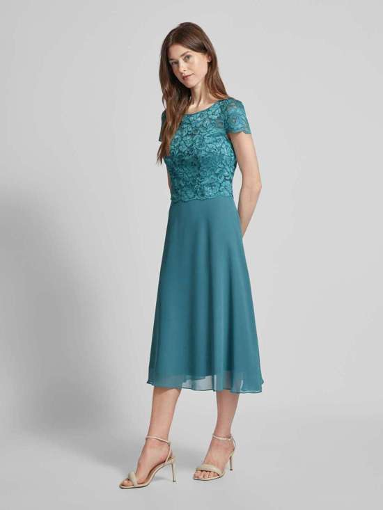 Коктейльное платье длиной до колена с эффектом выгорания