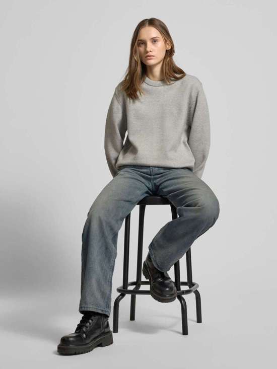 серый меланжевый