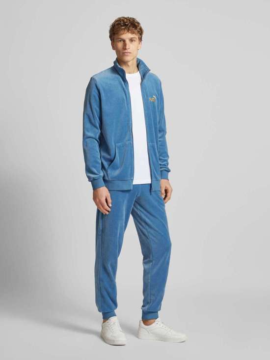 серо-голубой