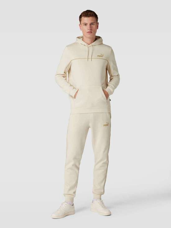 Толстовка с лейблом