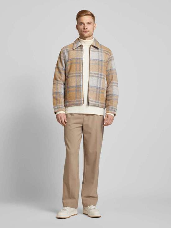 терракотовый