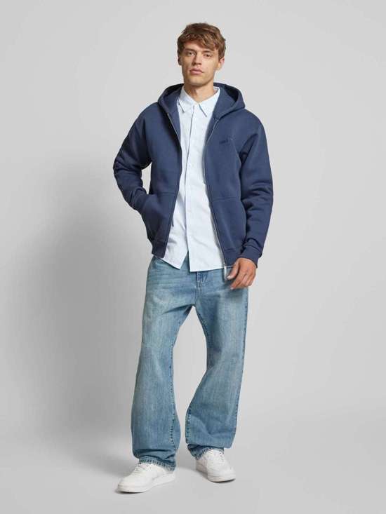 серо-голубой