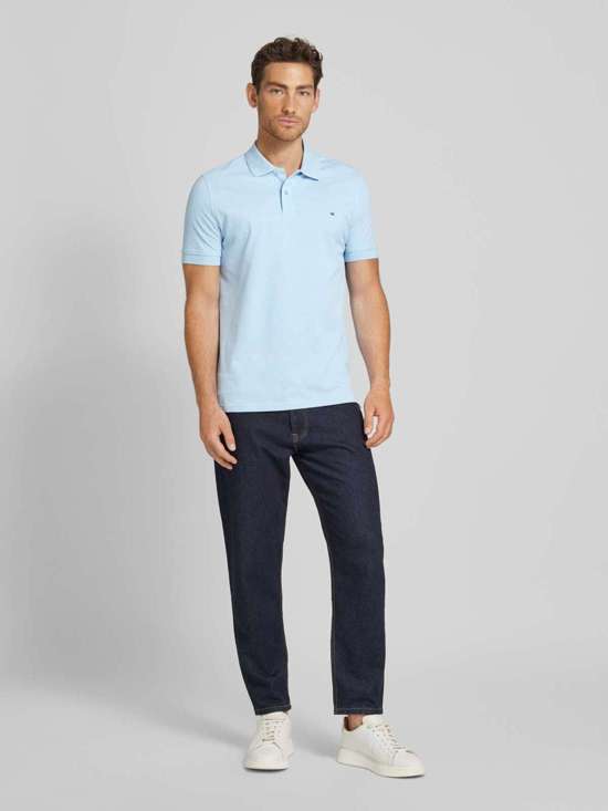 светло-синий