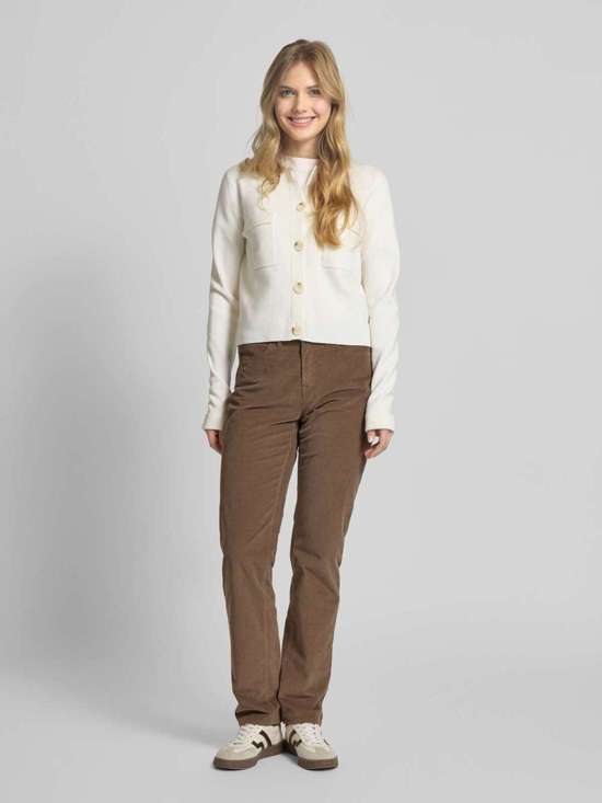 темно-коричневый